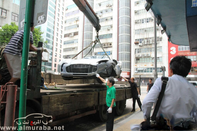 حادث تحطم استون مارتن الجديدة ون 77 في هونغ كونغ Aston Martin One-77 9